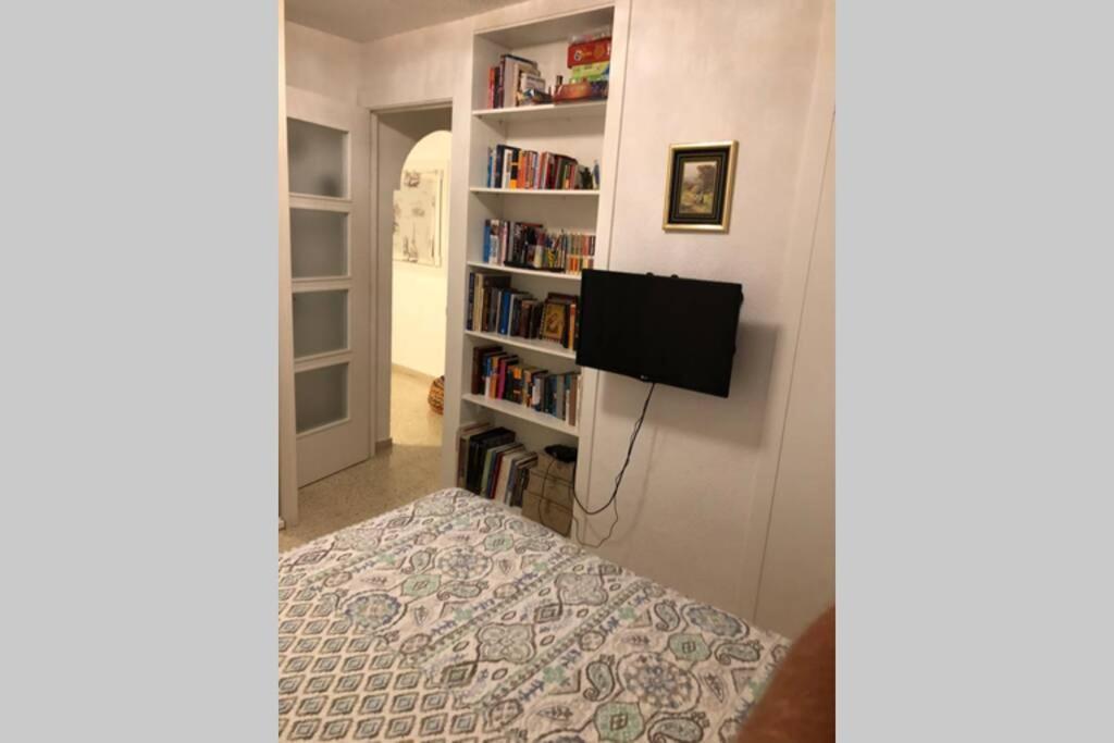 Cosy Apartment 5 Min From The Beach , Sea View Benidorm Bagian luar foto