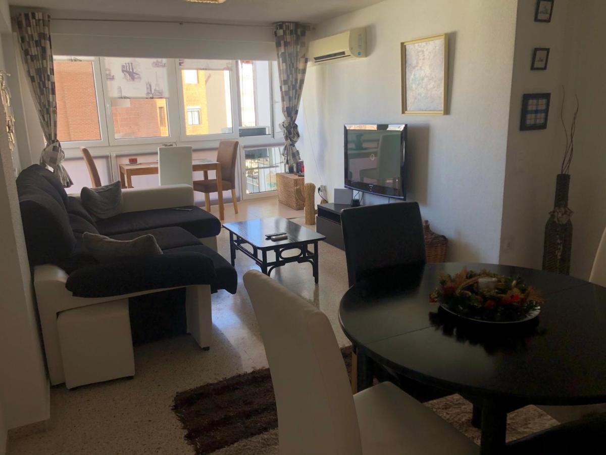 Cosy Apartment 5 Min From The Beach , Sea View Benidorm Bagian luar foto
